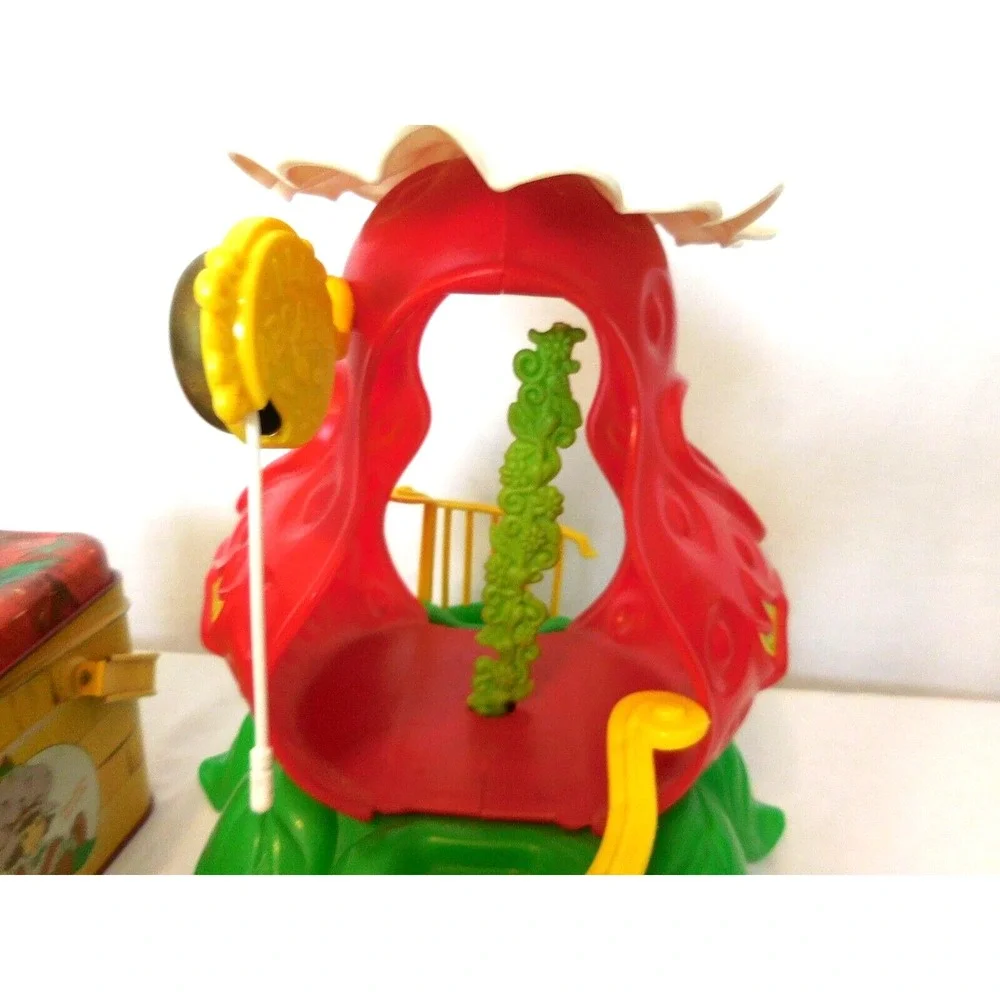 Kenner strawberry shortcake